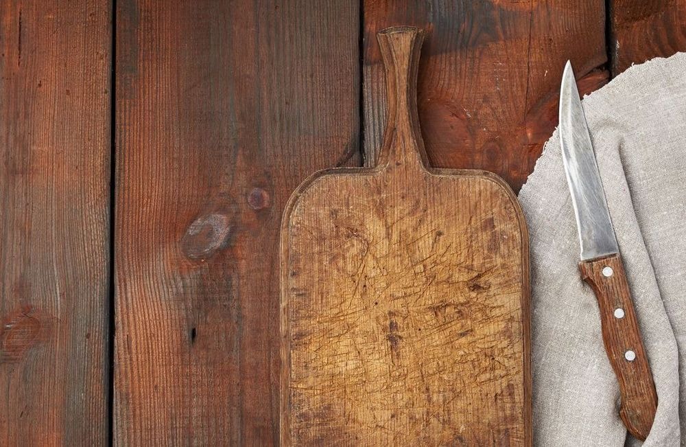 Bois ou plastique : quelle planche à découper est la meilleure pour la santé ?