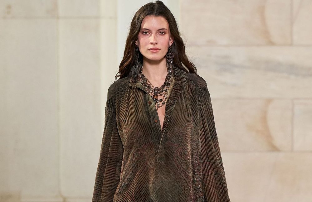 5 looks repérés sur les podiums à reproduire facilement pour l'automne