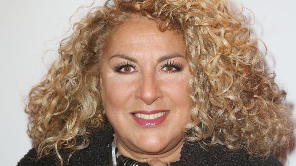 Drame pour Marianne James à 63 ans : un chauffard fonce à 150 km/h et lui coupe la route