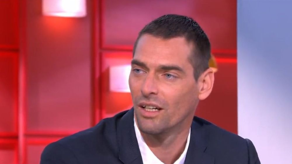 Camille Lacourt craque en direct aux JO de Paris 2024 : "Tu nous lâches, toi !"