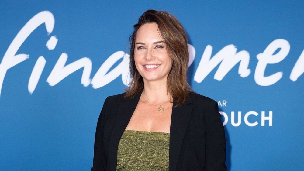 Julia Vignali ouvre les portes de son sublime appartement "bourgeois et populaire" en plein cœur de Paris