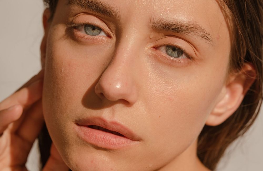 Pourquoi votre peau reste déshydratée malgré votre crème hydratante