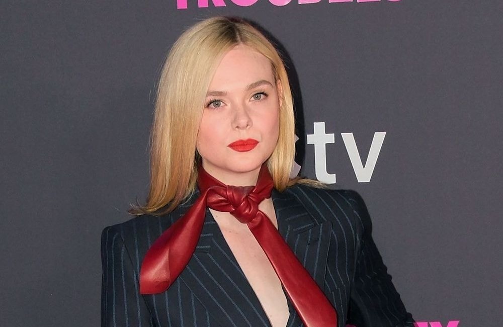 Dakota Fanning explose de joie après sa nomination et celle de sa sœur Elle Fanning aux Emmy Awards