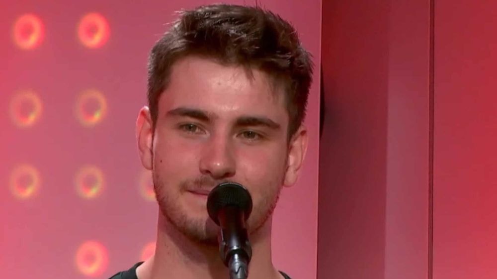 "C'est en train de foutre en l'air..." : sa carrière compromise à cause de ses fans, Julien Lieb (Star Academy) explose sur les réseaux sociaux et son label aussi !
