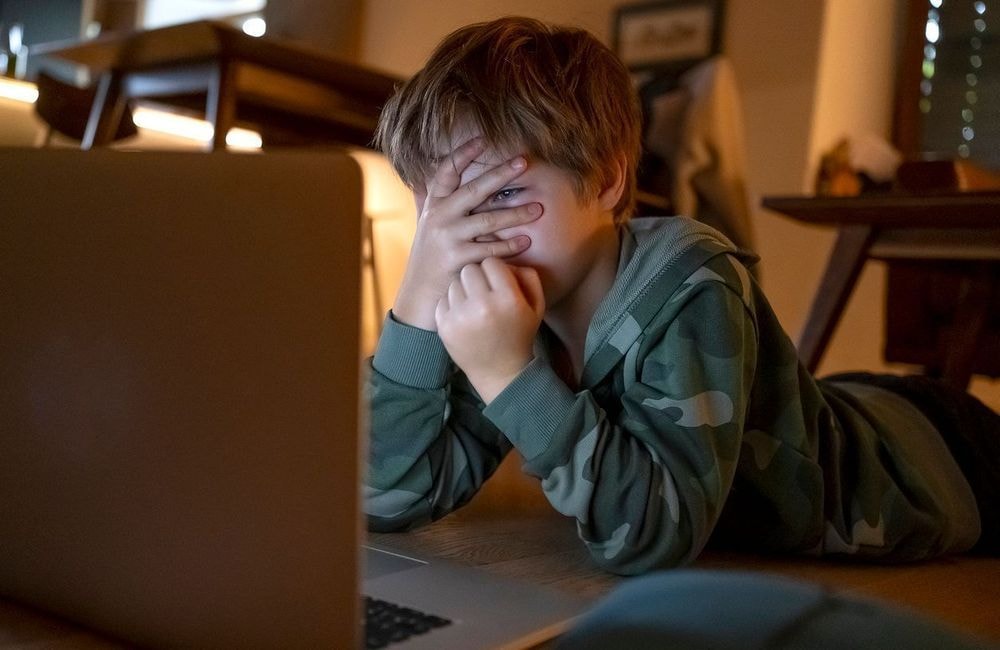 Les enfants accros aux écrans : les chiffres très alarmants du ministère de la Santé sur les temps d’utilisation