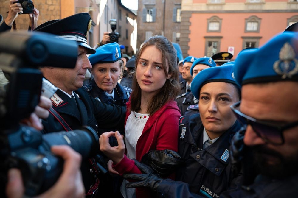 « The Twisted Tale of Amanda Knox » : la sordide histoire vraie qui se cache derrière la série Disney+
