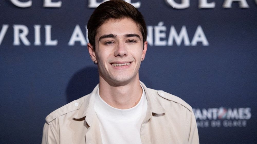 "Les amitiés d'hier sont devenues les souvenirs d'aujourd'hui" : Axel (Star Academy) exprime sa déception un an après la fin de la tournée