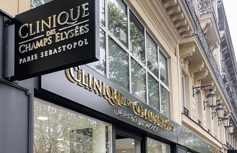 Clinique des Champs-Élysées : quel est ce centre esthétique prisé des influenceuses où va se former Olivier Véran ?