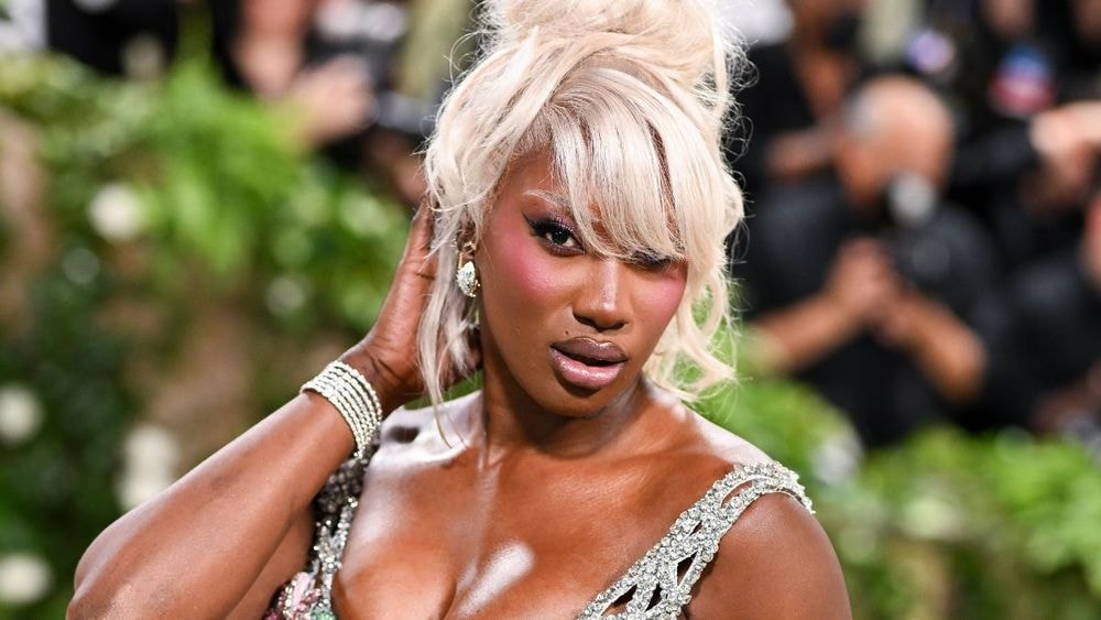 Aya Nakamura : sa tenue pour le MET GALA ne fait pas l’unanimité