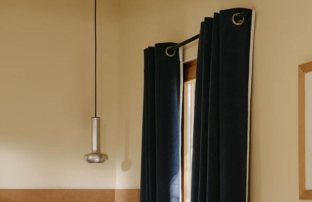 Superposer ses rideaux : la bonne idée pour une maison élégante et lumineuse