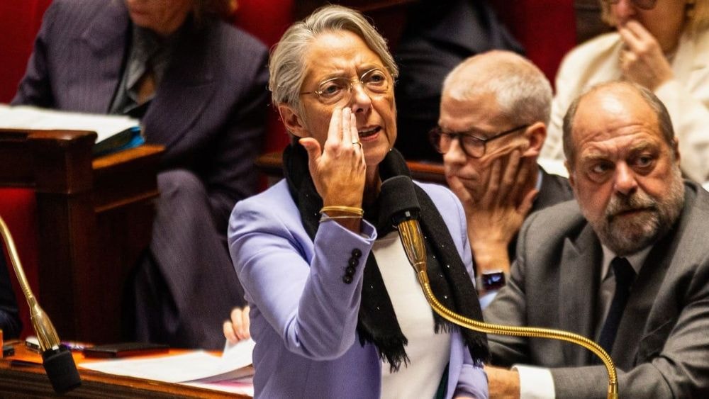 Elisabeth Borne rongée par les remords, son aveu inattendu : "Je devais m’en aller parce que…"