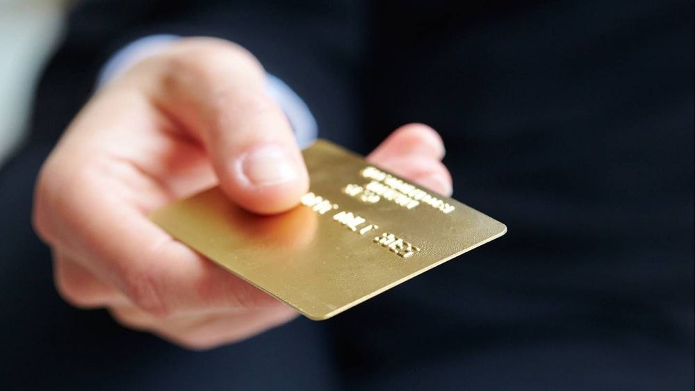 Banque en ligne : voici les nouvelles conditions à remplir pour obtenir cette carte Gold gratuite
