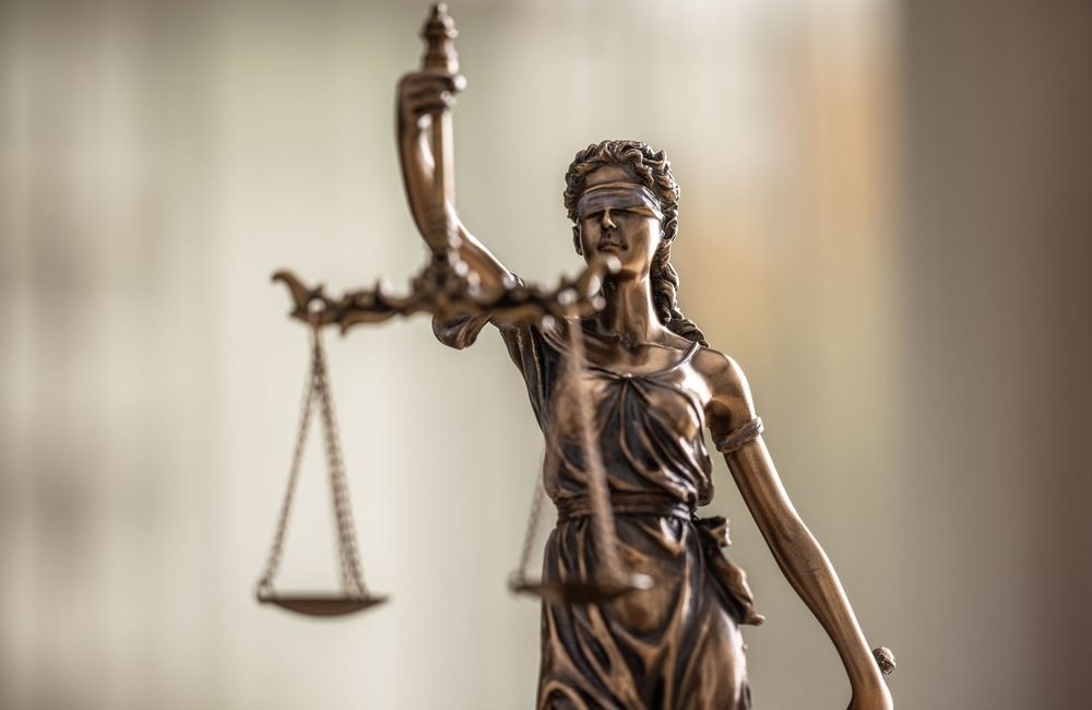 L'édito de ELLE : non, il ne suffit pas d'une journée pour juger un viol