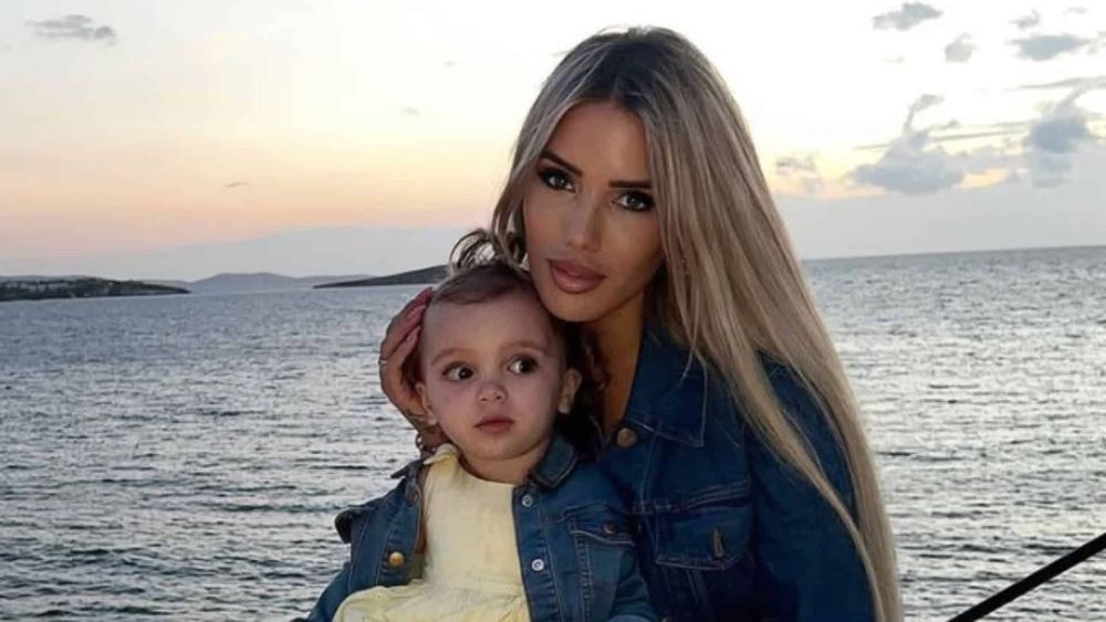 Manon Tanti : sa fille Angelina change totalement de look, la Toile est sous le choc, regardez !