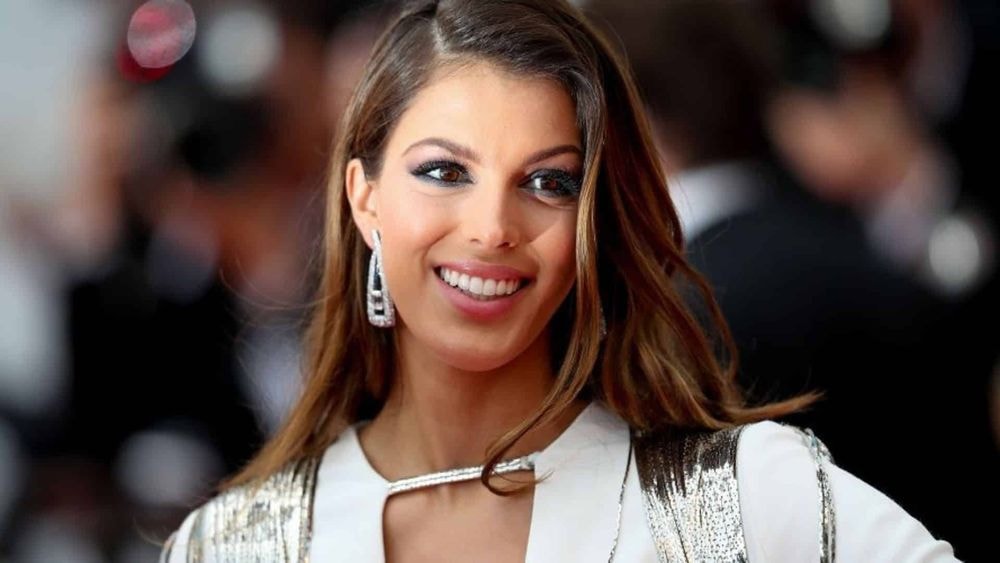 Iris Mittenaere : elle échappe à une catastrophe meurtrière à l’autre bout du monde