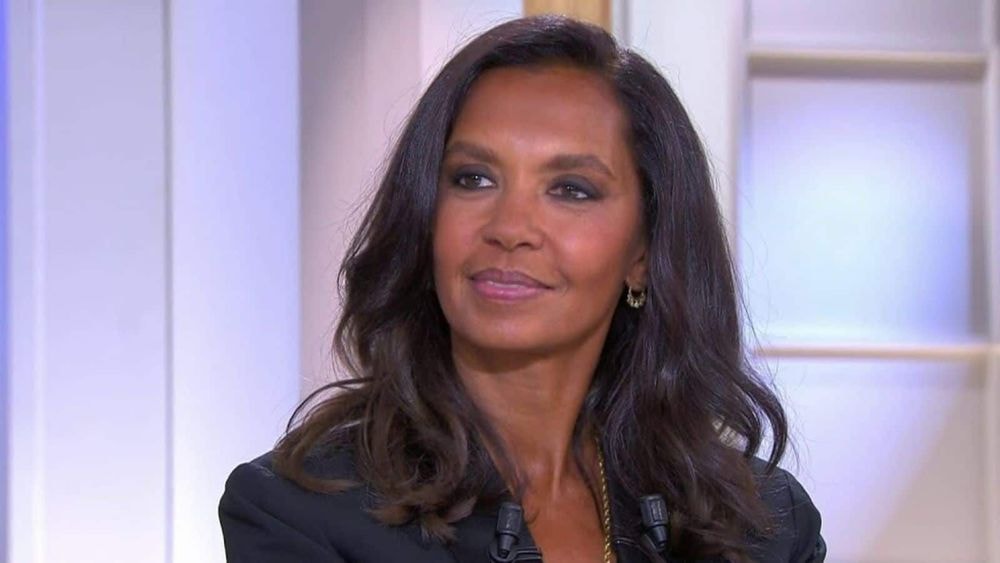 Karine Lemarchand : elle dévoile les détails de sa rencontre "décevante" avec son père qu'elle n'a jamais connu, "mon salaire y est passé"