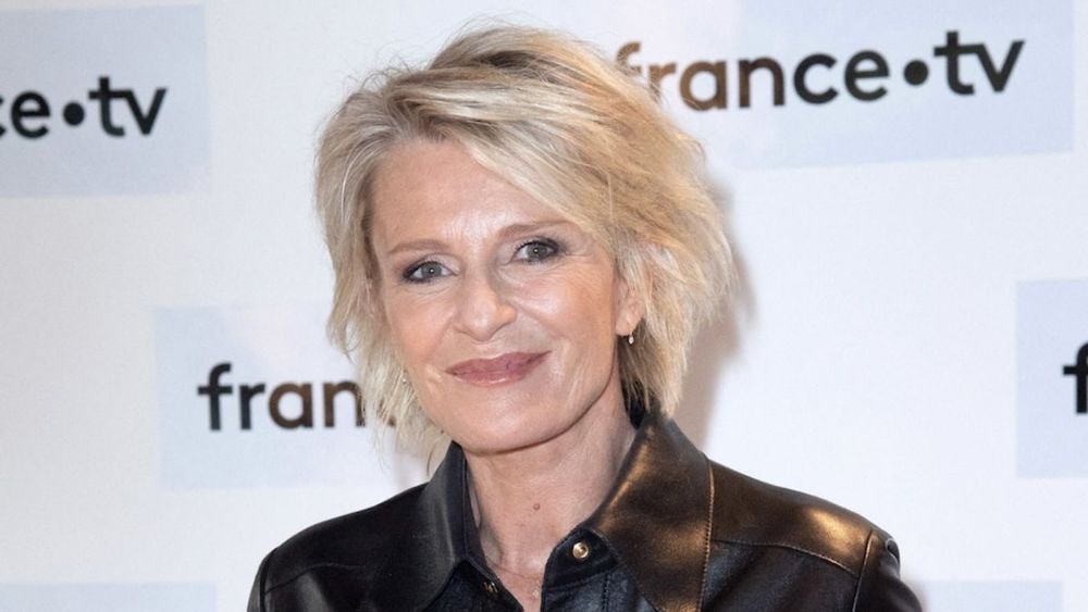 Sophie Davant sans filtre sur Alain Souchon : "Ce n'est pas Brad Pitt !", le type d'homme qui l'a fait fantasmer ENFIN dévoilé