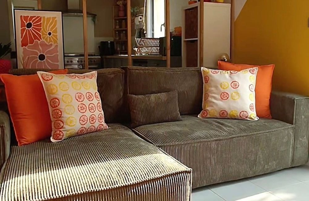 Notre DIY pour personnaliser vos coussins, rideaux ou serviettes avec un imprimé fruité