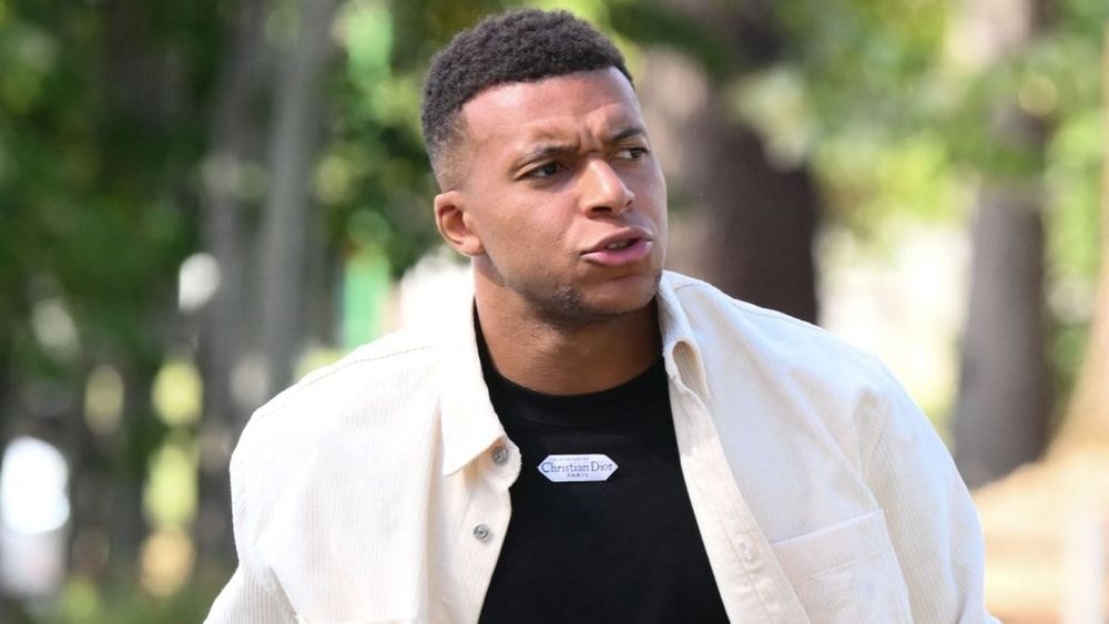 "Femme méprisable" : Kylian Mbappé réplique après des insultes racistes d'une sénatrice du Paraguay
