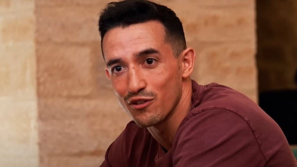 En couple, Tibo InShape (33 ans) cash sur sa consommation de films olé-olé : "J'en regarde, oui, mais…"