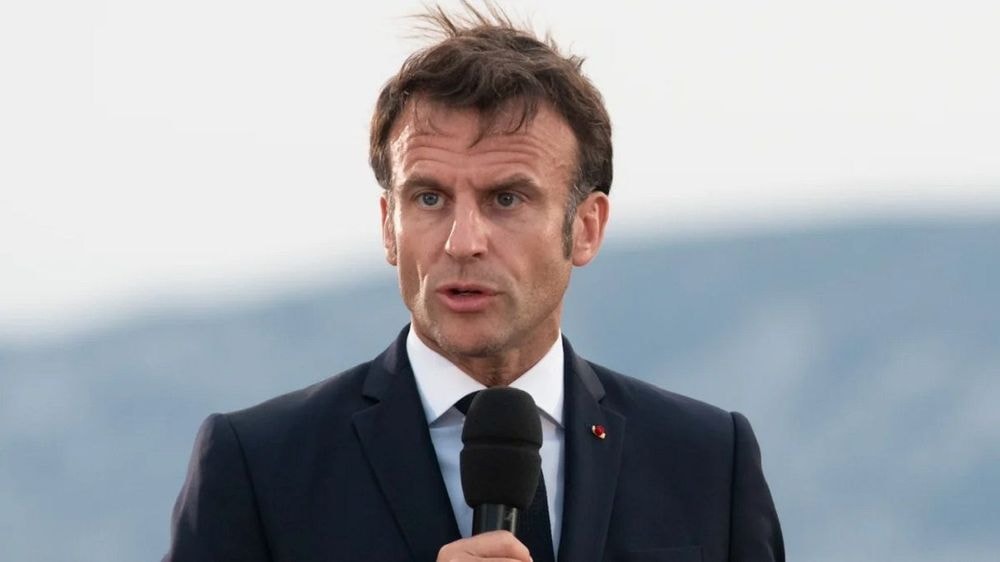 Emmanuel Macron sans langue de bois sur Marine Le Pen : "Je serai président jusqu'à la dernière seconde"