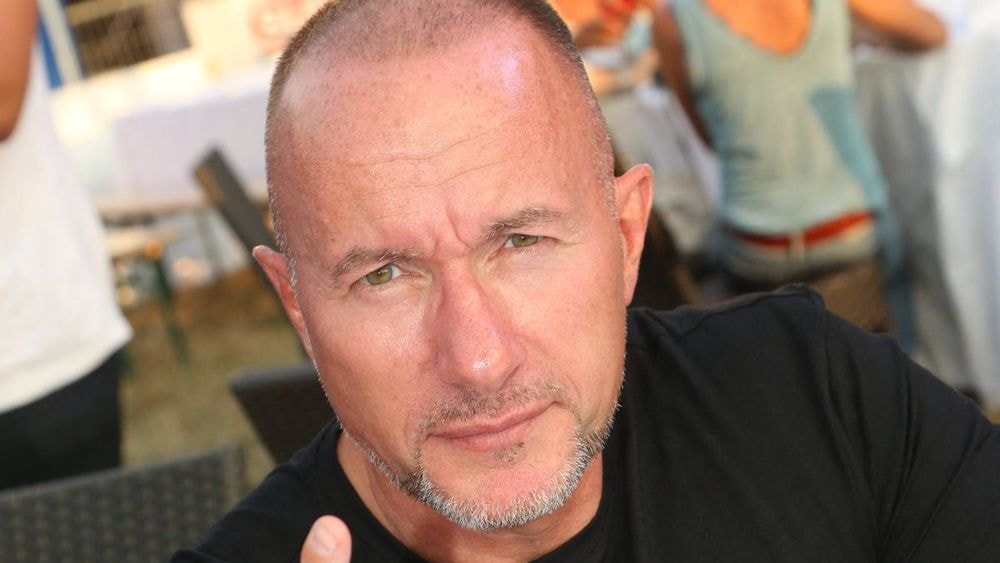 Pascal Soetens : un jeune tente d'étrangler Pascal le grand frère, "T'es un fou toi"