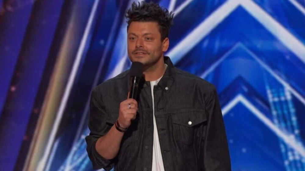 Kev Adams décroche l'audition d'America’s Got Talent : découvrez son sketch en anglais !