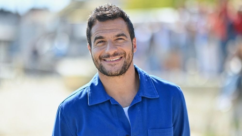 "Des seaux de menaces et d’insultes" : Franco-israélien, le chanteur Amir dénonce son quotidien en France