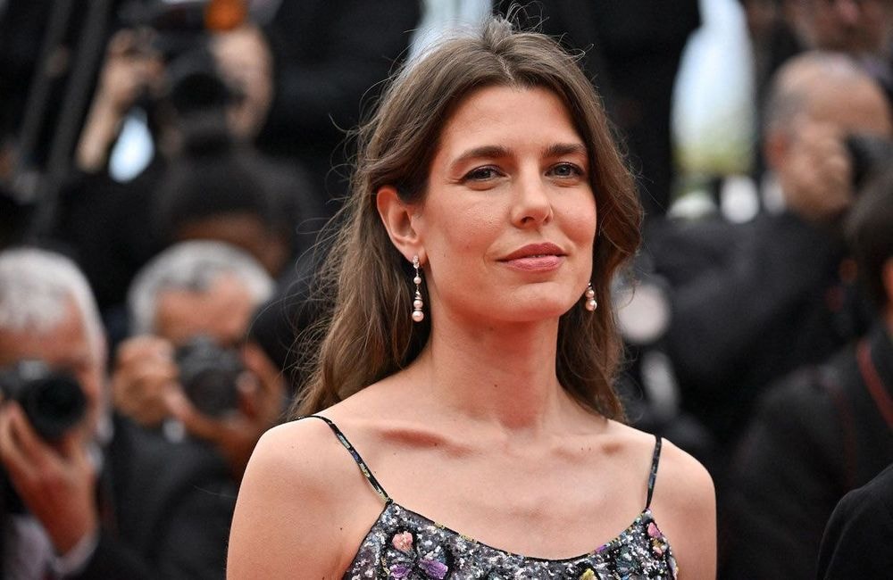 « Les gens vous jugent » : Charlotte Casiraghi évoque son statut de figure princière
