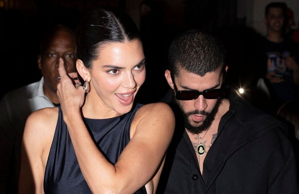 Kendall Jenner et Bad Bunny font sensation en matching look à Paris