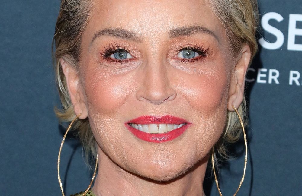 Ce shampoing anti-chute est le préféré de Sharon Stone pour préserver sa chevelure
