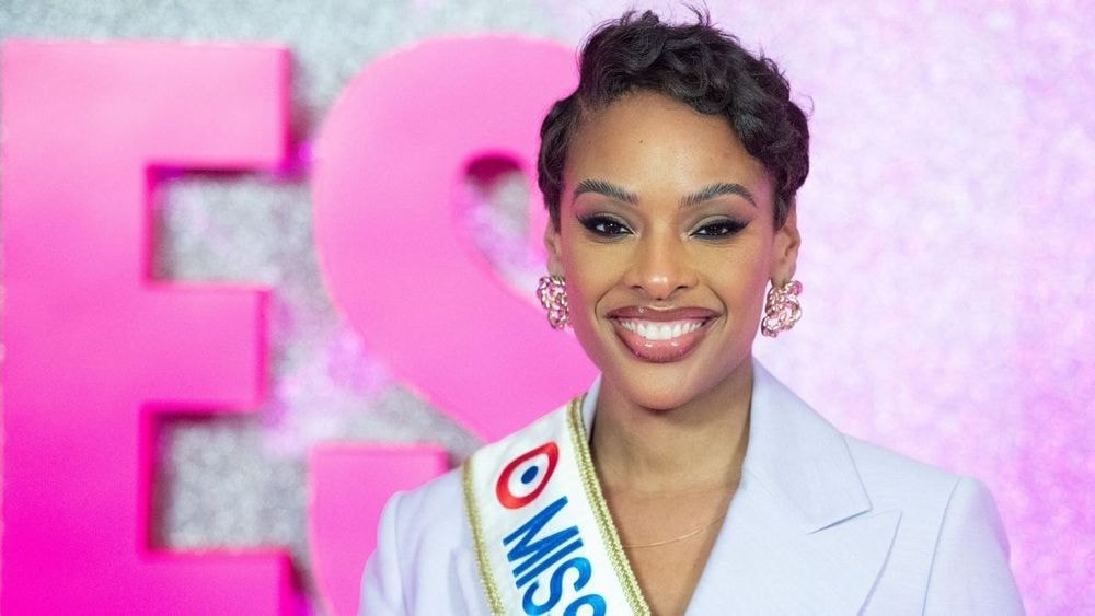 Angélique Angarni-Filopon éliminée de DALS, elle se confie : "J'ai noyé ma déception"