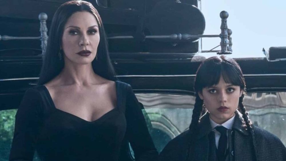Mercredi saison 2 : "J’ai demandé à Tim Burton…", Catherine Zeta-Jones révèle ce souhait important pour la suite de la série Netflix