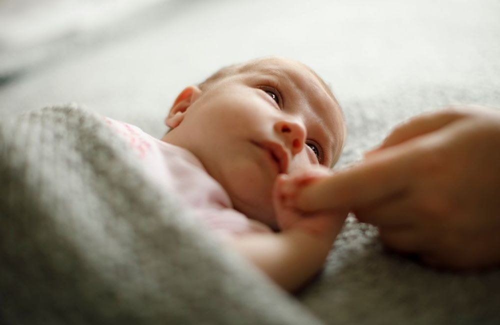 Les bébés nés en 2025 appartiennent à la génération Bêta : quelles sont leurs caractéristiques ?