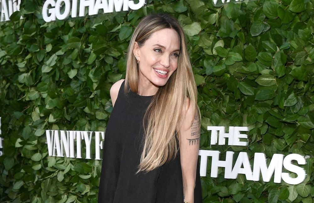 « Je suis souvent seule » : Angelina Jolie évoque son sentiment de solitude et d’isolement