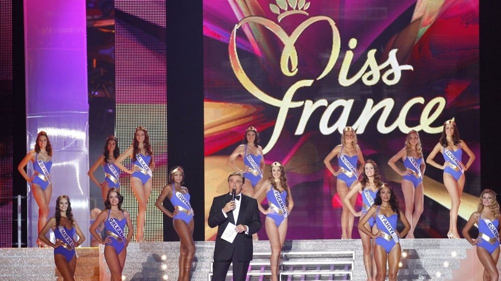 Miss France : "Je vais faire pipi", une tête phare du comité s'est soulagée dans un seau à champagne