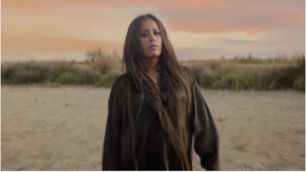 "Je m'étais juré d'être la prochaine..." : Amel Bent avait un autre rêve que la musique, découvrez lequel