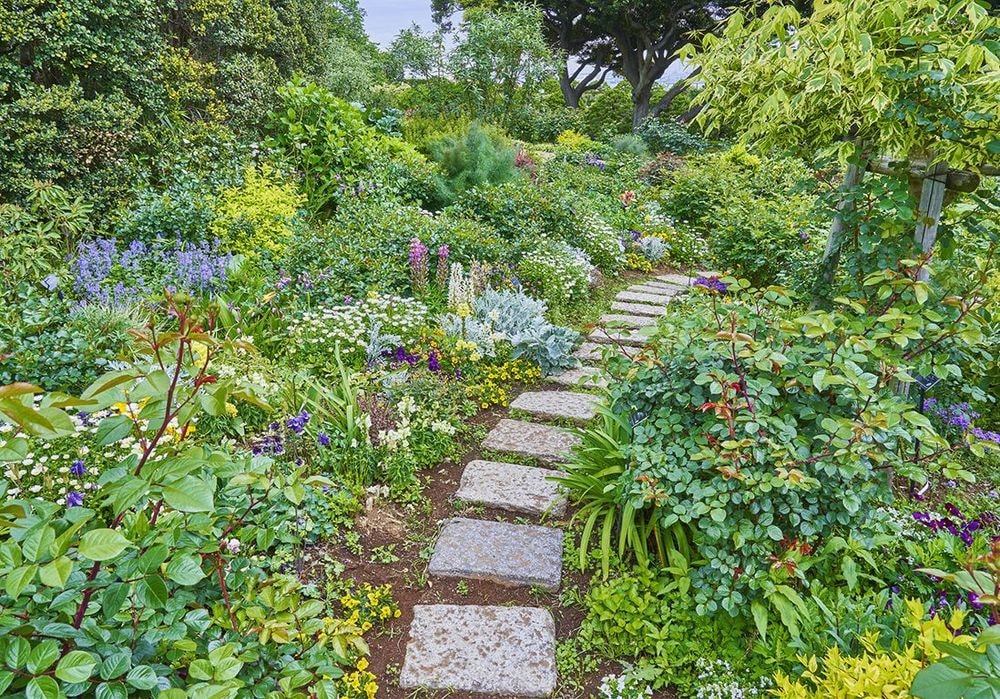 Aménager une allée de pas japonais au jardin