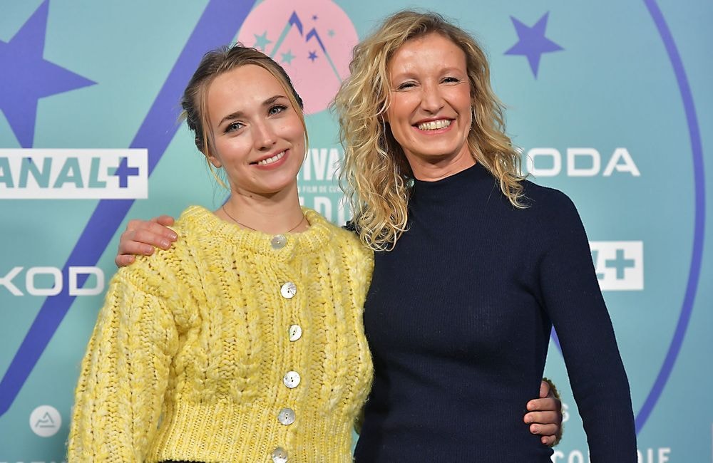 Chloé Jouannet célèbre avec humour l’anniversaire de sa mère Alexandra Lamy