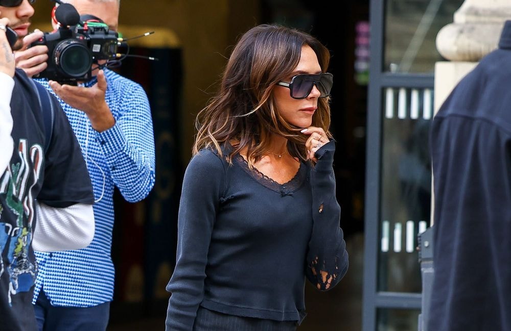 Victoria Beckham succombe aux escarpins les plus élégants de l’automne