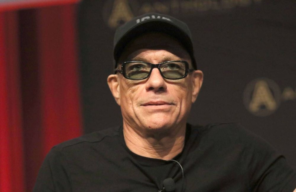 Jean-Claude Van Damme accusé d’avoir eu des relations sexuelles avec des victimes de trafic sexuel