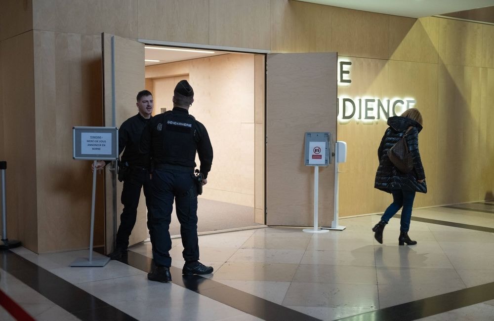Les excuses tardives de la collégienne au procès Samuel Paty : « J'ai détruit votre vie »