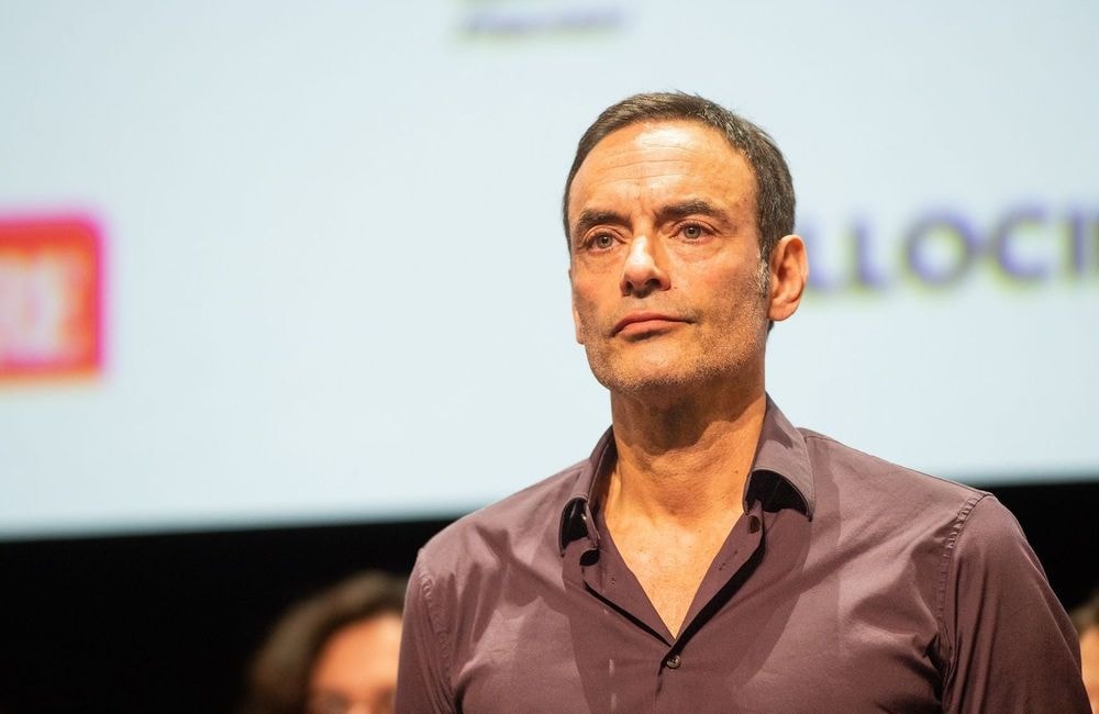 Anthony Delon explique son absence lors de l’inauguration du stade au nom de son père Alain Delon