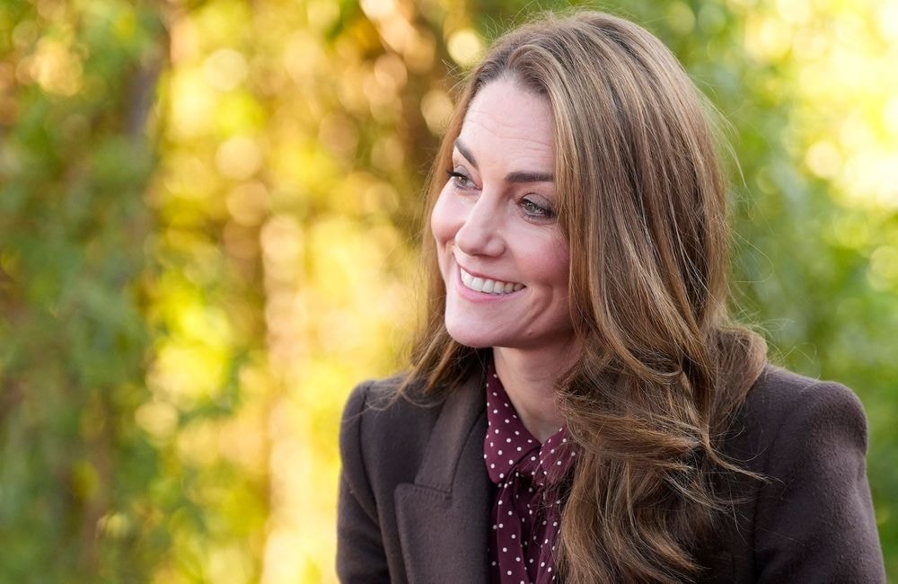 Kate Middleton mise sur la couleur de manteau tendance de l'automne