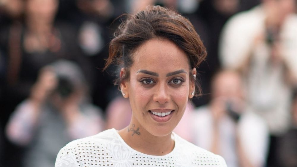 "L’Ozempic n’a pas fait disparaître son BBL" : Amel Bent violemment critiquée sur sa silhouette après la Star Academy