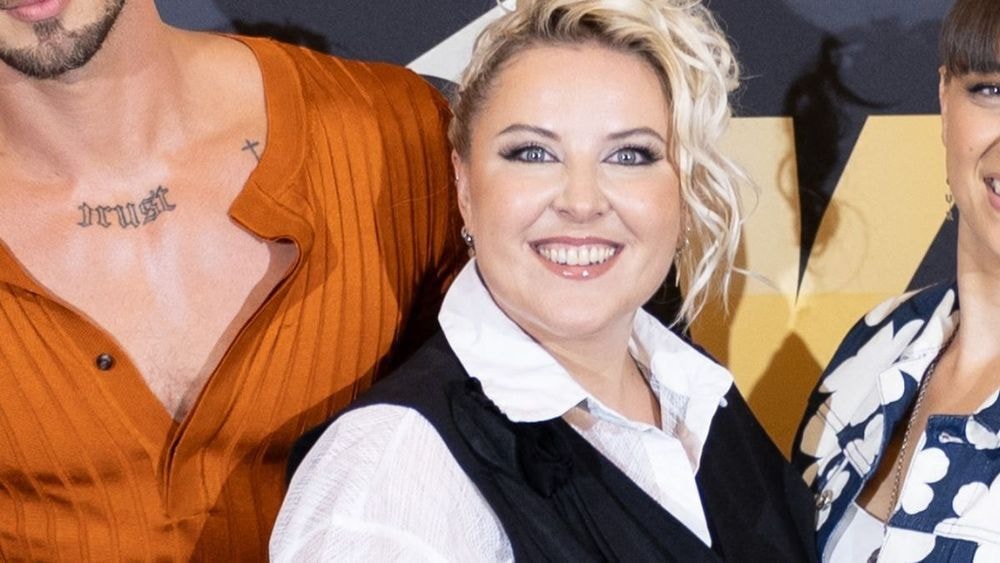 Marlène Schaff monte au créneau face aux commentaires grossophobes : “On va tous montrer nos gros culs et notre cellulite!”