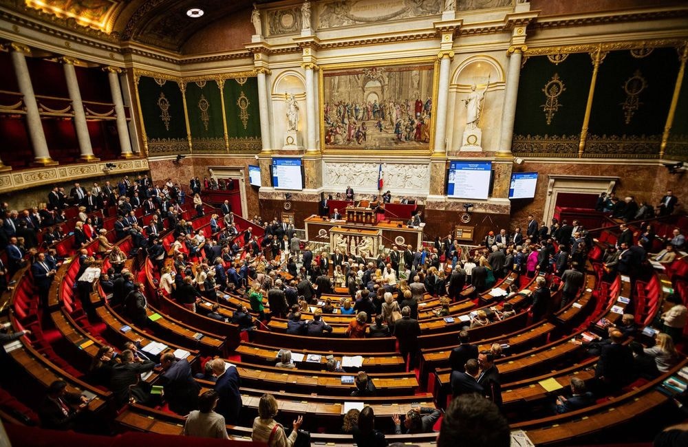 Aide à mourir : les députés suppriment la possibilité pour un proche d’administrer la substance létale