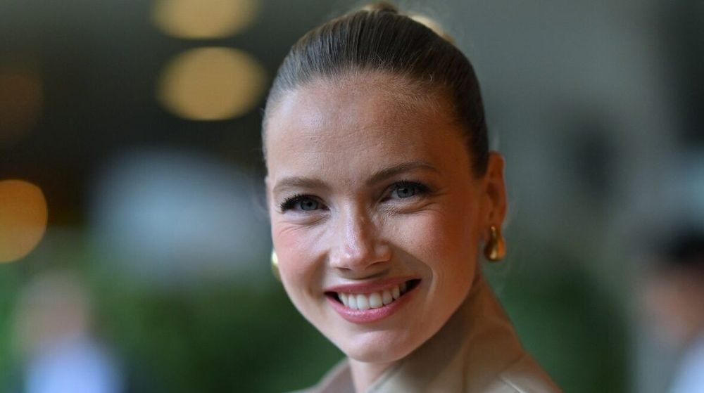 Amandine Petit irrésistible en bikini : silhouette sculpturale et abdos dessinés, l'ex-Miss France affole les réseaux