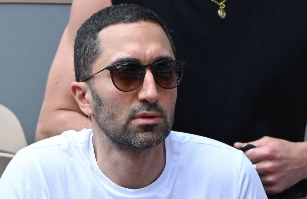 Jimmy Mohamed accusé de violences : la femme du médecin chroniqueur dévoile des photos de ses hématomes
