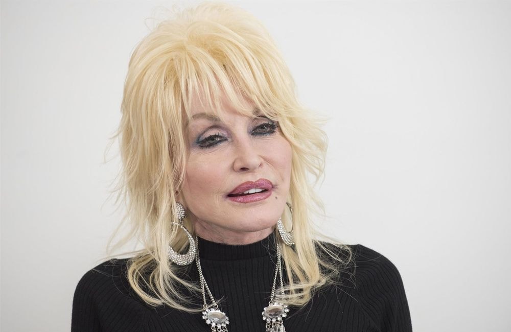 Dolly Parton : après ses problèmes de santé, elle donne de ses nouvelles